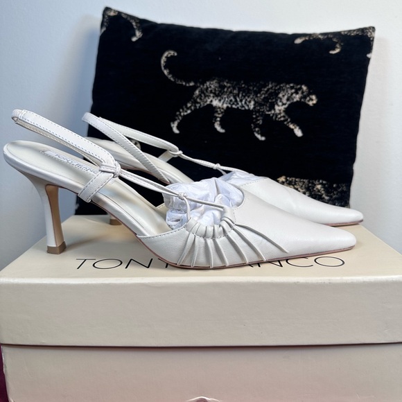 Tony Bianco Shoes - Like new Tony Bianco Sakai Slingback Pump in Dove Nappa leather pointed kitten